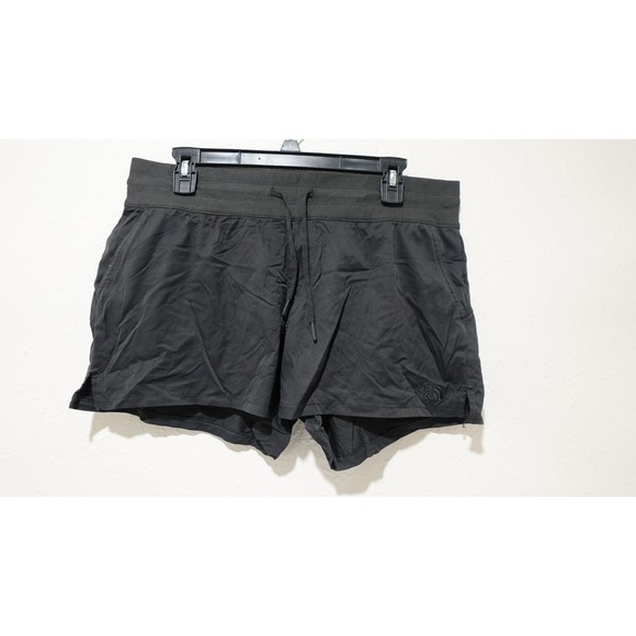 The North Face Pants - The North‎ Face Women 's Shorts Size L